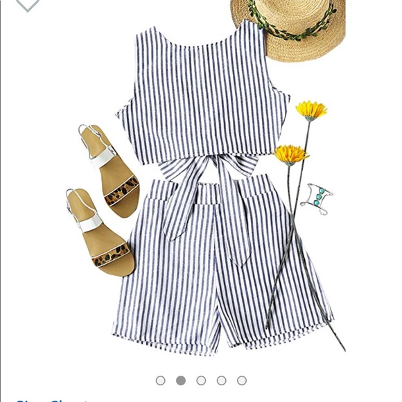 Sleeveless Strap Crop Top with Shorts - Picture 3 of 6